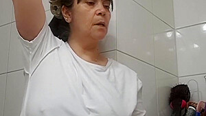 Stepmom Fucked By Surprise And Creampie Standby Bathroom