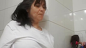 Stepmom Fucked By Surprise And Creampie Standby Bathroom