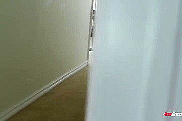Stepsister Zoe Gets Caught