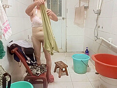Take A Selfie Bath
