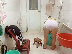 Take A Selfie Bath