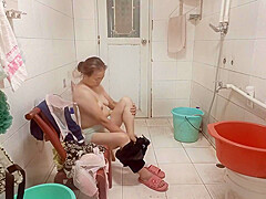 Take A Selfie Bath