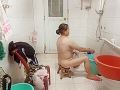 Take A Selfie Bath
