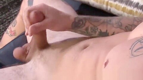 Tall hunky soldier wanks off while resting off army duty