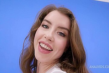 Tease And Gape With Eden Ivy