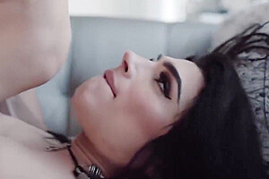 Tempting Transsexual Anally Fucked By Bareback Fucker 8 Min