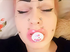 This misses her Step daddy, fucks her teddy bear instead