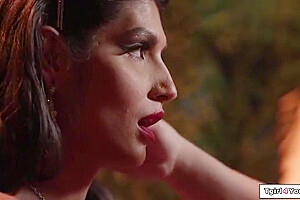 Tommy King And Zariah Aura In Photographer Banged By Trans