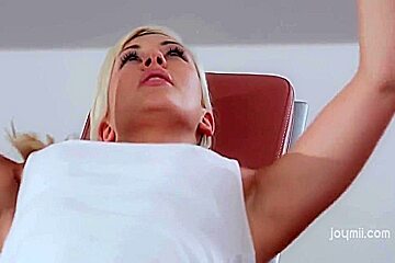 Tracy Lindsay, Lola Myluv And Tracy Delicious - Makes Her Girlfriend Cum 5 Min