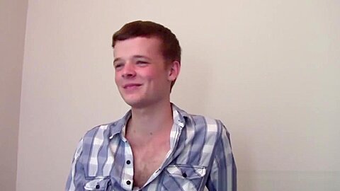 Twink amateur jizzes pov
