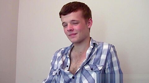 Twink amateur jizzes pov
