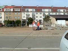 Two Old Fucks & Young Sluts 4 (scenne04)