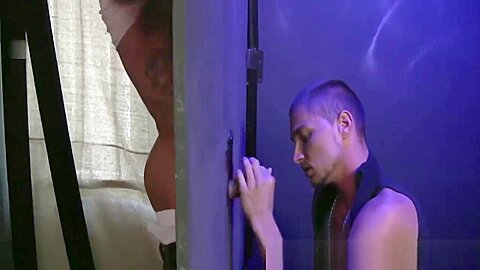 Two amateur horny studs enjoy in hot glory hole sex scene