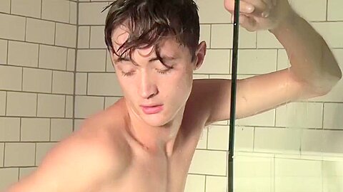 Two horny twink butt munchers fuck bareback in the shower