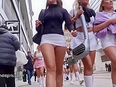 Uk Candid Girls