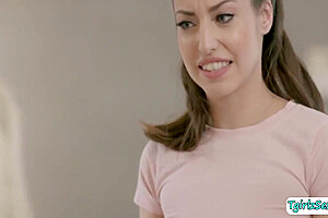 Wanna See How Masseuse Handles Straight Guy Clients Cock? 10 Min - Jenna Gargles And Spencer Bradley
