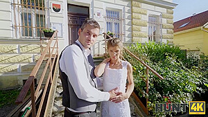 Wedding Arrangements With Sarah Kay And Steve Q
