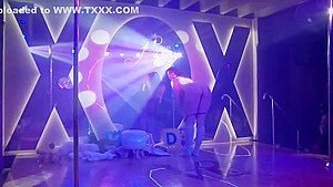 Wet Messy Public Stage Show - Dakoda Jane - Miss Firm Australia 2017