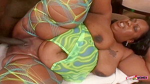 Within Seconds Of Revealing Her Massive Milf Ebony Ass The Deep Anal Pounding Audition Began