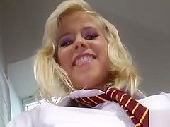 Worshipped blonde Tracy Gold eagerly sucking off