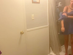 YOUNG BUSTY SPIED UPON 14