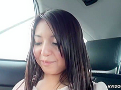 Yammy Asian Nymph Masturbates In The Car - Mami Sugiyama