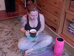 Yoga MILF Masturbates and Squirts for You