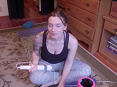 Yoga MILF Masturbates and Squirts for You