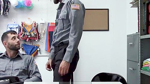 YoungPerps - Security Officer Sucks His Coworkers Thick Cock On The Job
