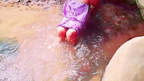 චට බබ දලට නනන ගහන චතත ඇදන කලල එකක සකස කර asian Sexy Couple Outdoor Sex