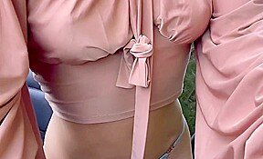 bellatina se caresse dans sa voiture (pornhoader)