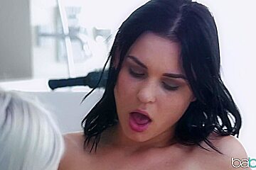 big booty key porn -Arteya & Merri Heys in Shower Sluts - Babes