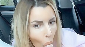 mon canon de femme me suce et baise dans la voiture