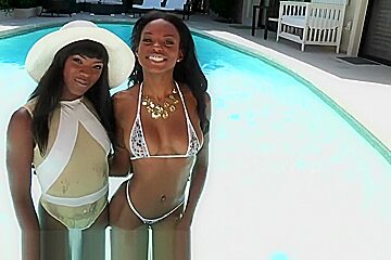 nie lebin porn coic -White dude fucks two sexy ebony babes
