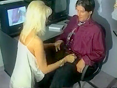 pex legen porn coic -Porno Produzent Fickt Seine Models Aus Den 80ern