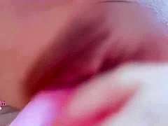 porn ujere con nile -【個人撮影】素人自撮りで白い液が滴り落ちる日本人現役モt゙ルの潤いぷるぷるまんこと大きなたわわおっぱい