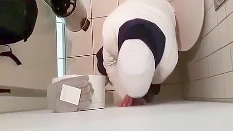 russian gloryhole suck / русские в туалете