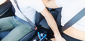 sortie en voiture finissant en coquineries dans le champ (pornhub)