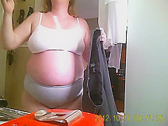 spied milf caught in her underwear