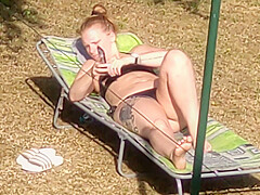 teen 18+ Step sister moving leg's