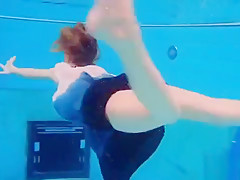 teen 18+ girl Avenna is swimming HQ